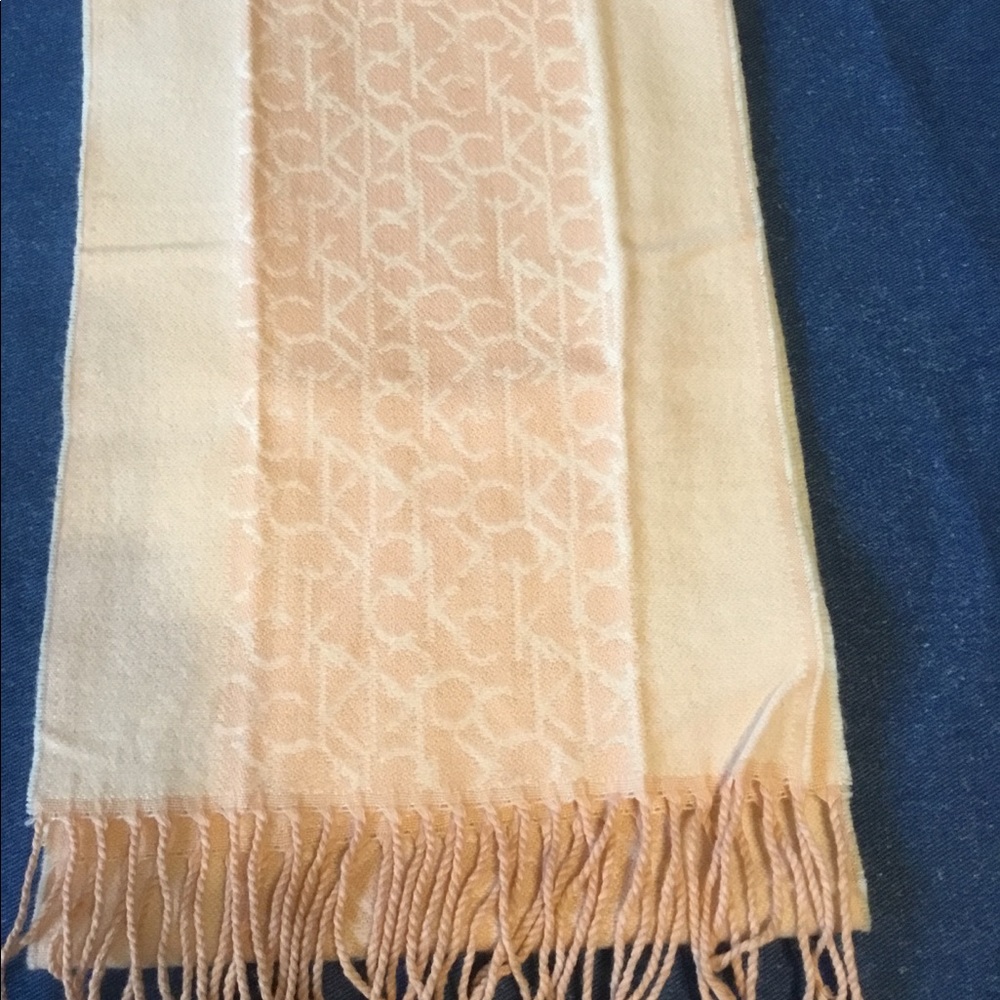 NWOT Calvin Klein ck Scarf 64”x11” w/3” tassel
